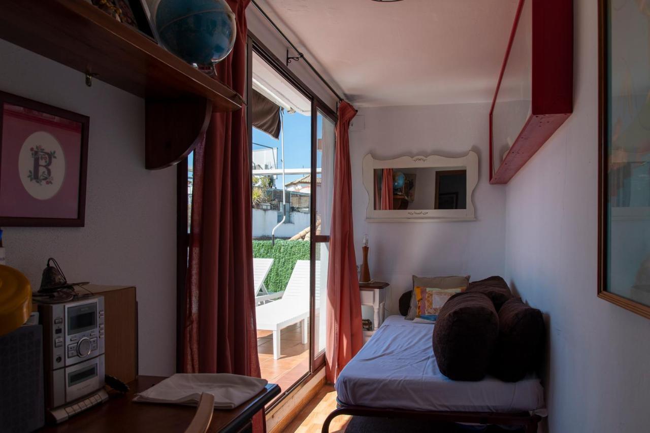 Atico Junto A La Mezquita Apartment กอร์โดบา ภายนอก รูปภาพ